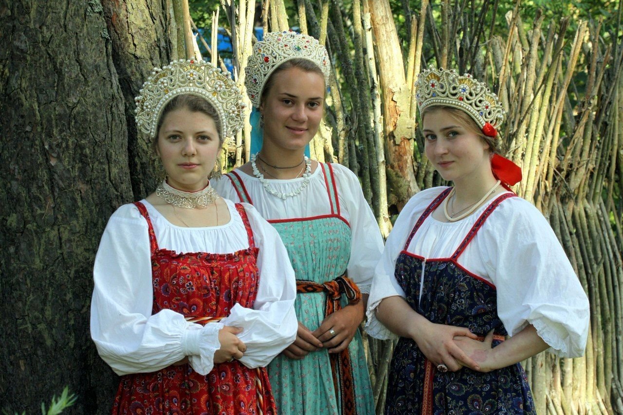 Sexy model Girls in Slavic costumes in Hanoi