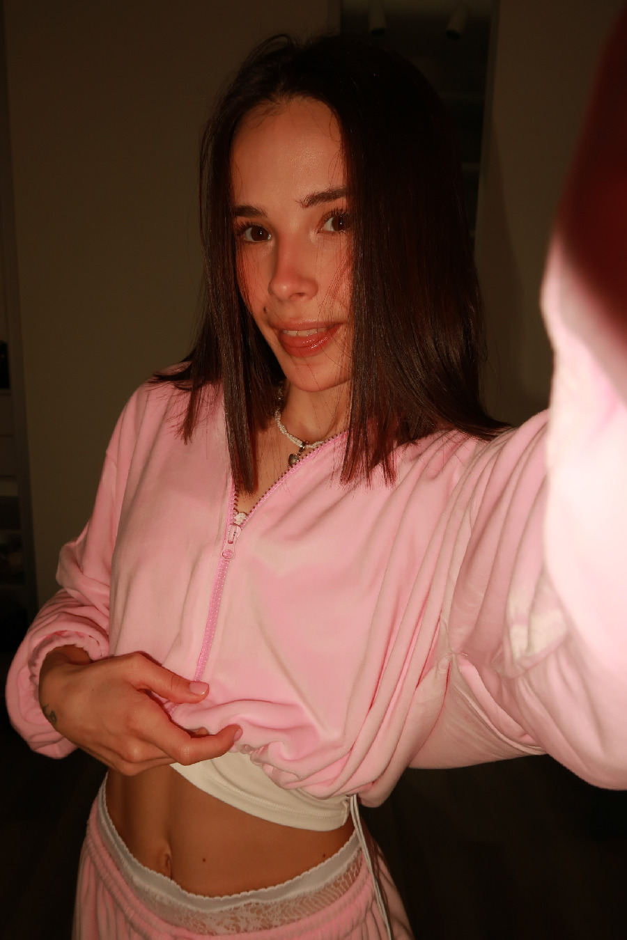 Tina brings the glow — live moments in Hanoi