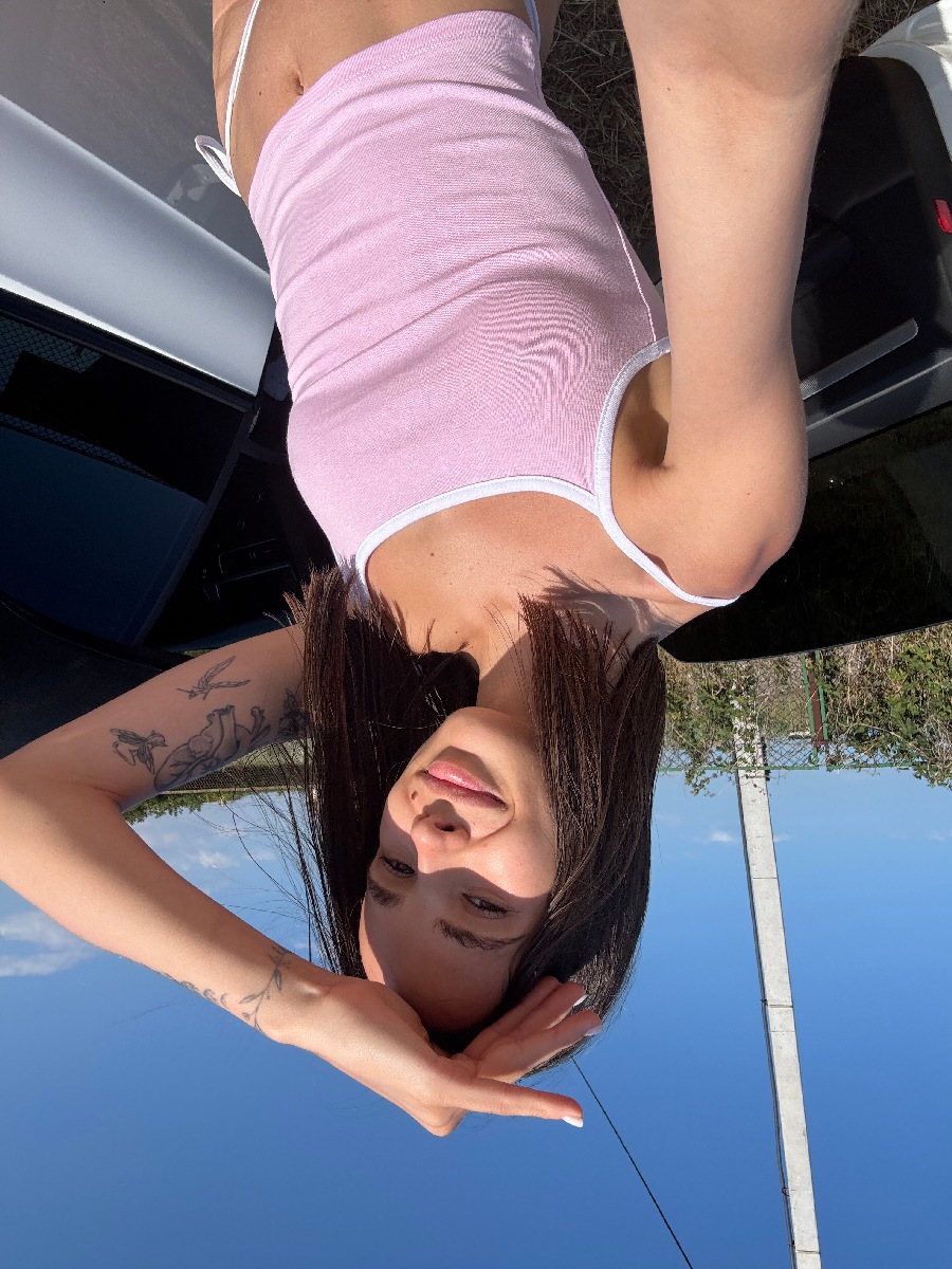 Sexy model Tina in Hanoi